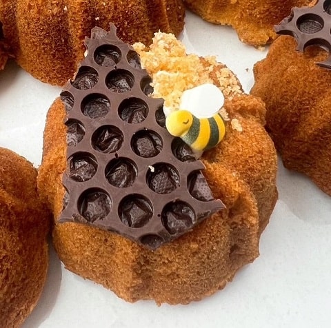 Mini Honey Beehive Cakes