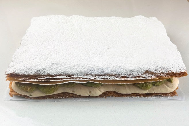 Dubai Pistachio Crunch Cake